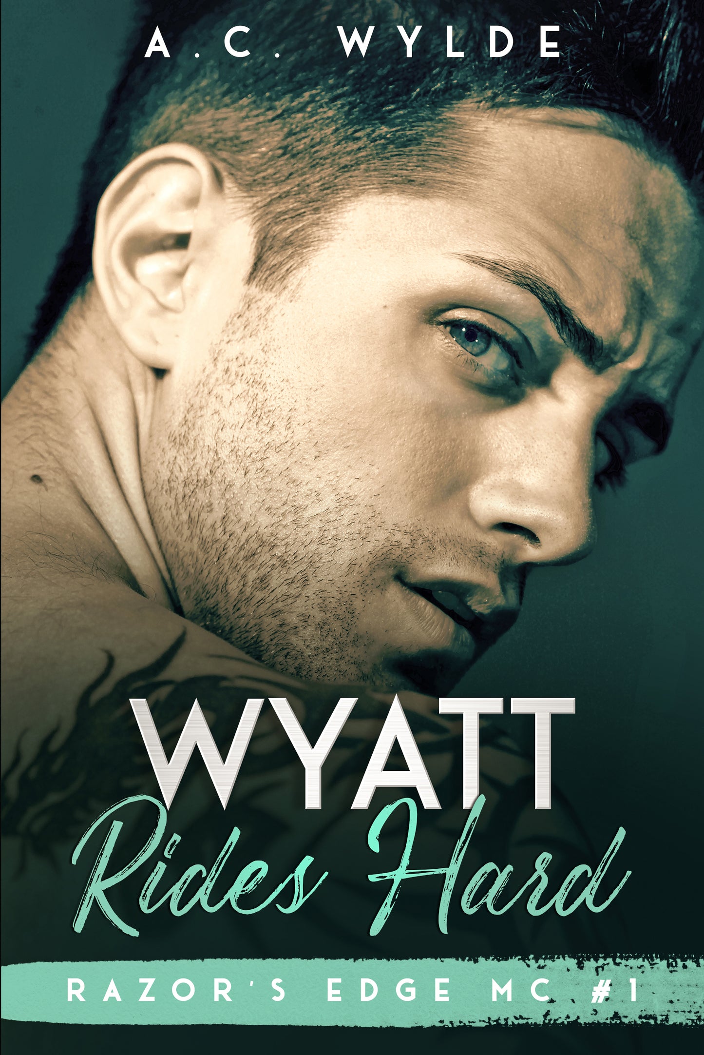 Wyatt Rides Hard Ebook (Razor's Edge MC #1)